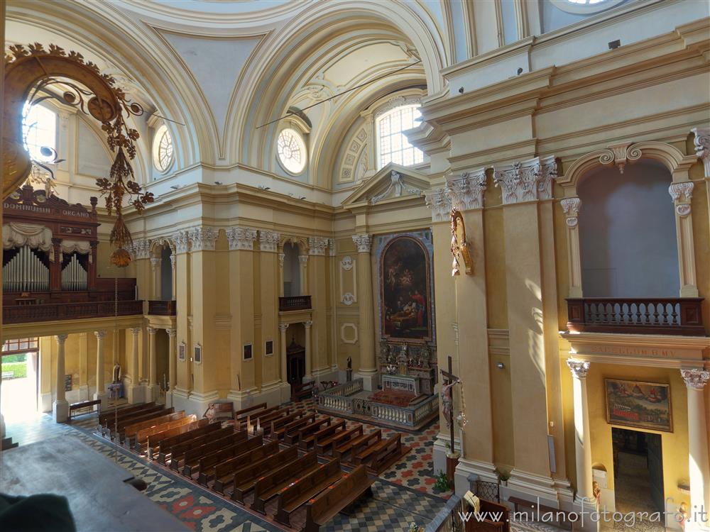 Graglia (Biella) - Interno della chiesa del santuario visto da un balcone interno